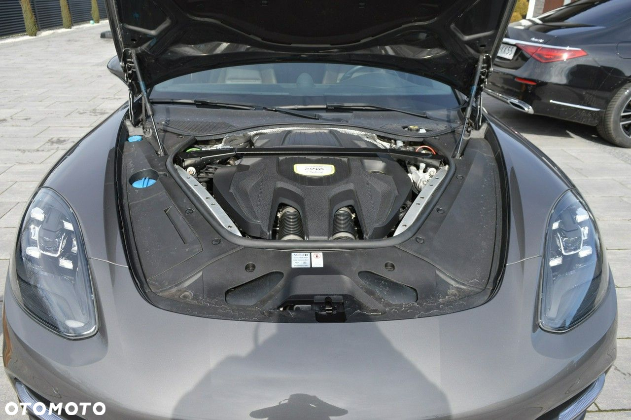 Porsche Panamera - 38
