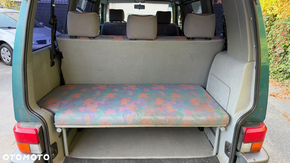 Volkswagen Multivan Standard - 9