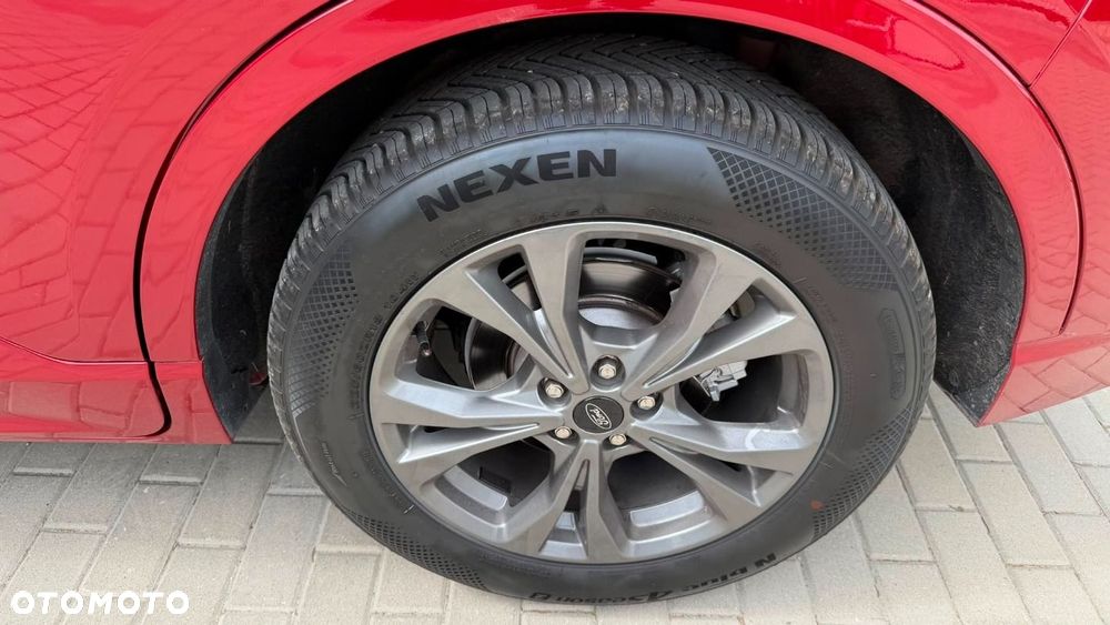 Ford Kuga 2.0 EcoBlue AWD ST-Line - 38