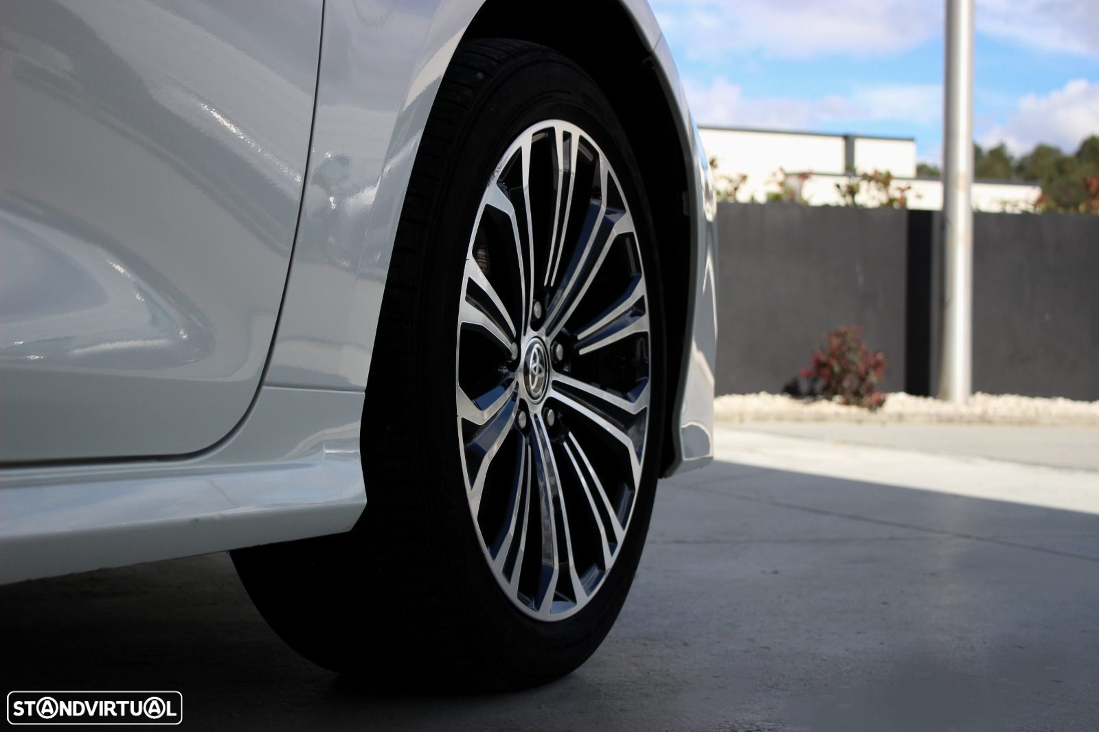 Toyota Corolla SD 1.8 Hybrid Exclusive - 12