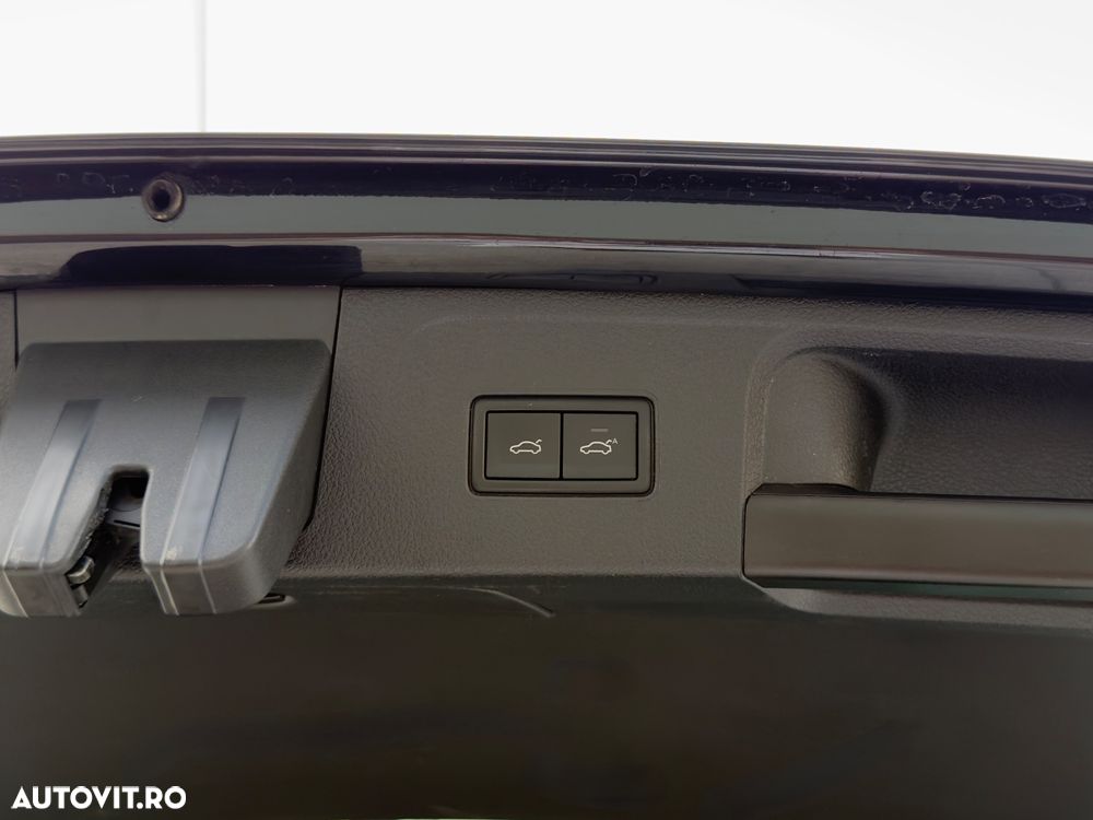 Volkswagen Passat 2.0 TDI SCR DSG Elegance - 8