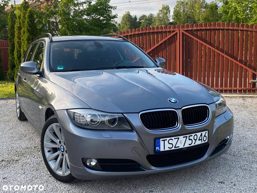 BMW Seria 3 318i - 1