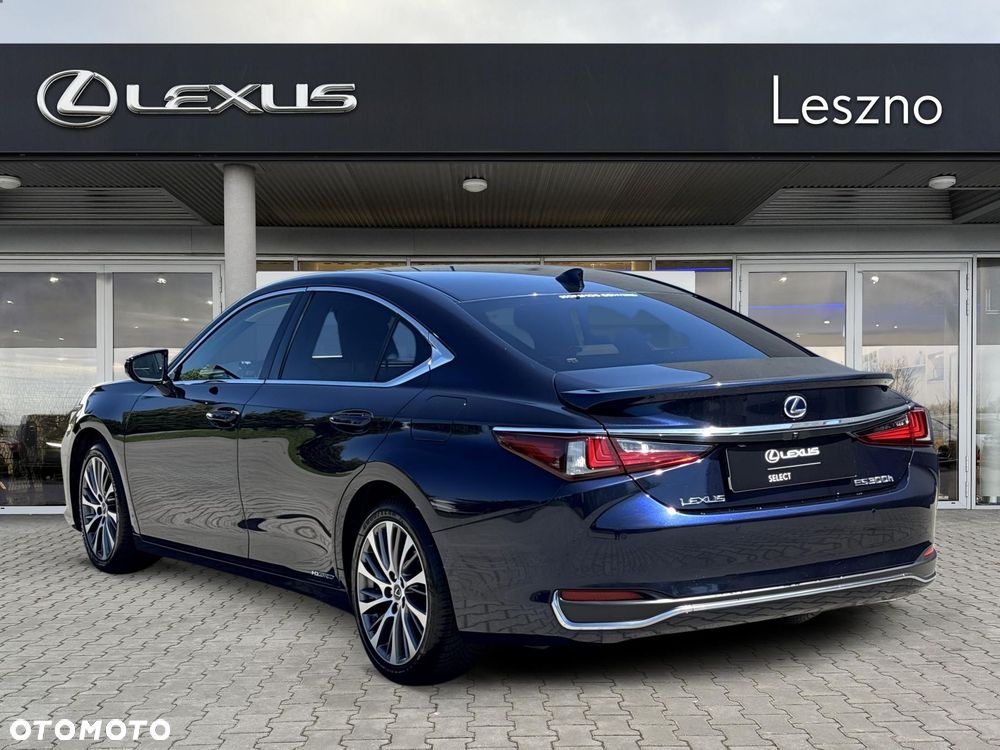 Lexus ES - 6