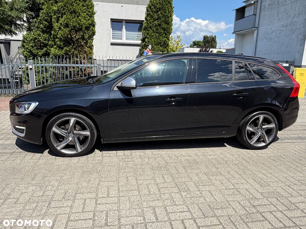 Volvo V60 D3 Momentum - 11