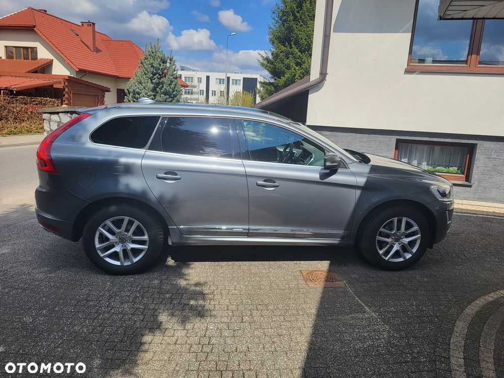 Volvo XC 60 D4 AWD Geartronic Summum - 3