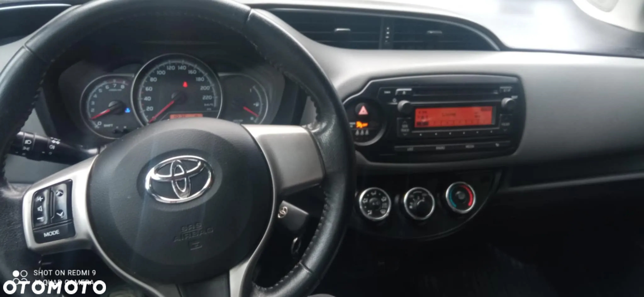 Toyota Yaris 1.0 Active - 3