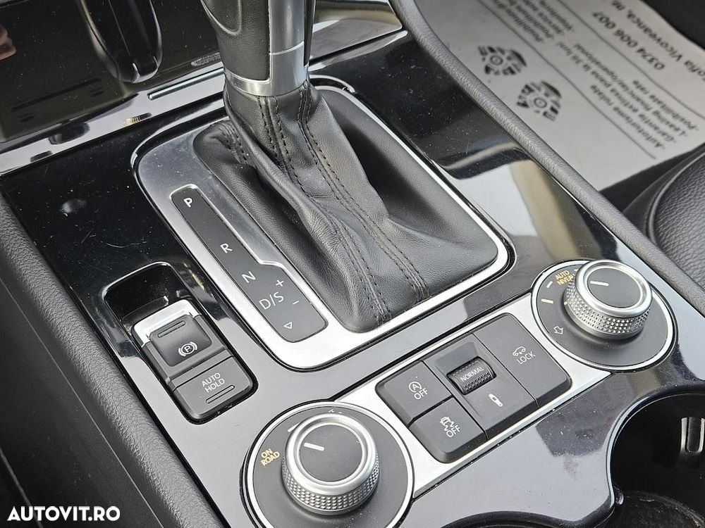 Volkswagen Touareg - 19