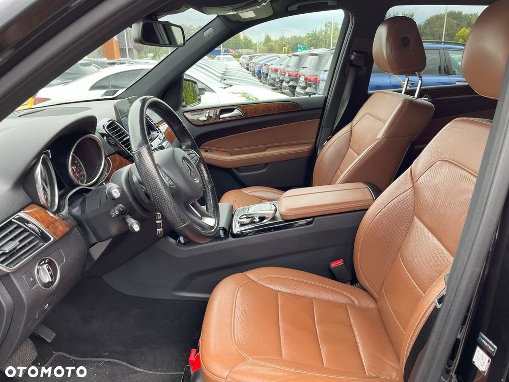 Mercedes-Benz GLE - 11