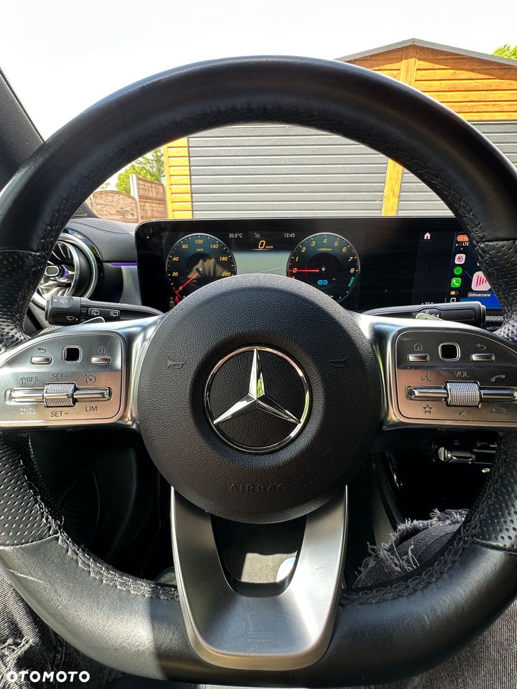 Mercedes-Benz CLA - 11