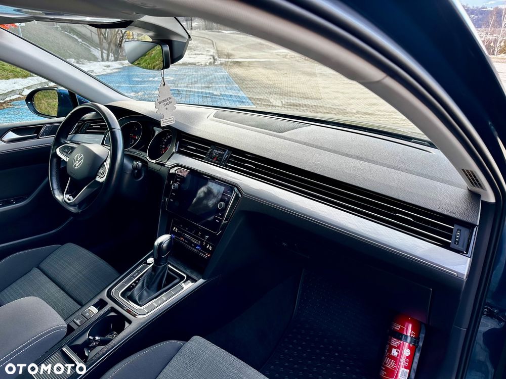 Volkswagen Passat - 7