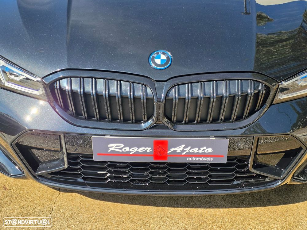 BMW 320 e Pack Desportivo M Auto - 4