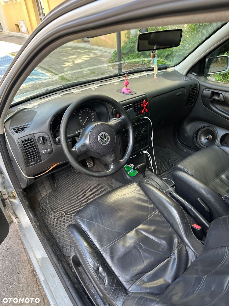 Volkswagen Polo - 6