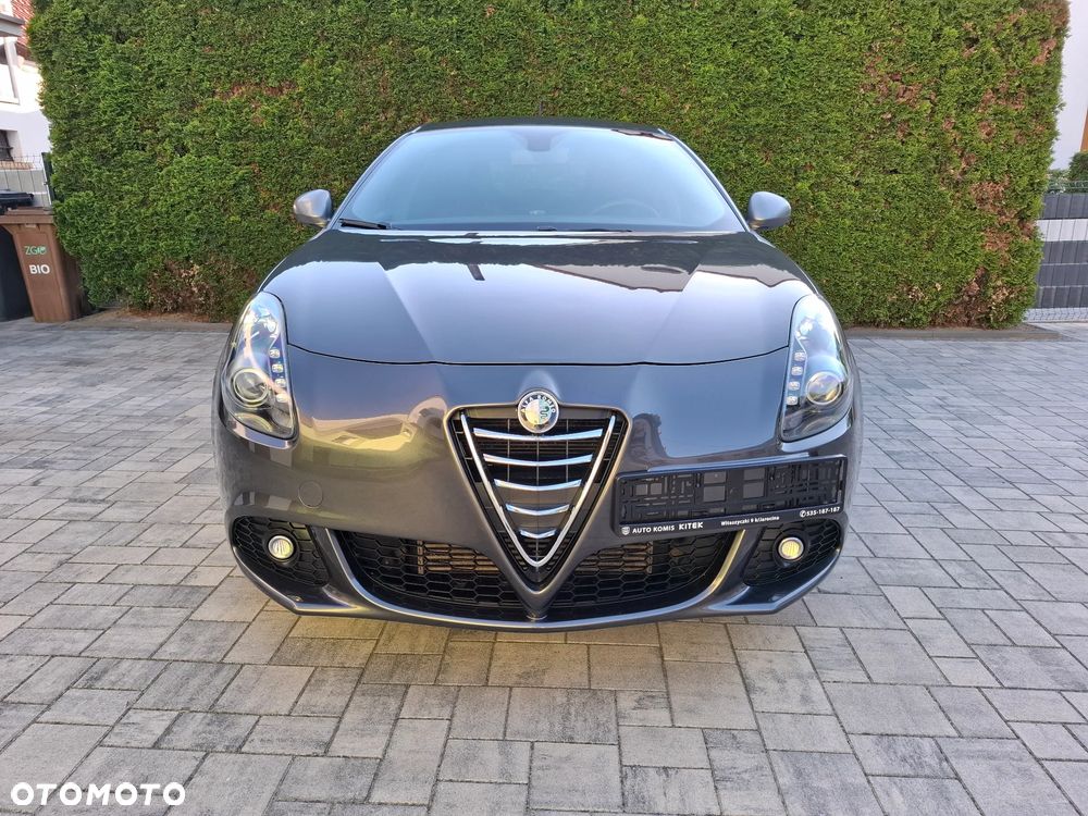 Alfa Romeo Giulietta - 2