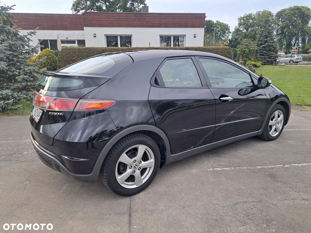 Honda Civic 1.4 Comfort - 23