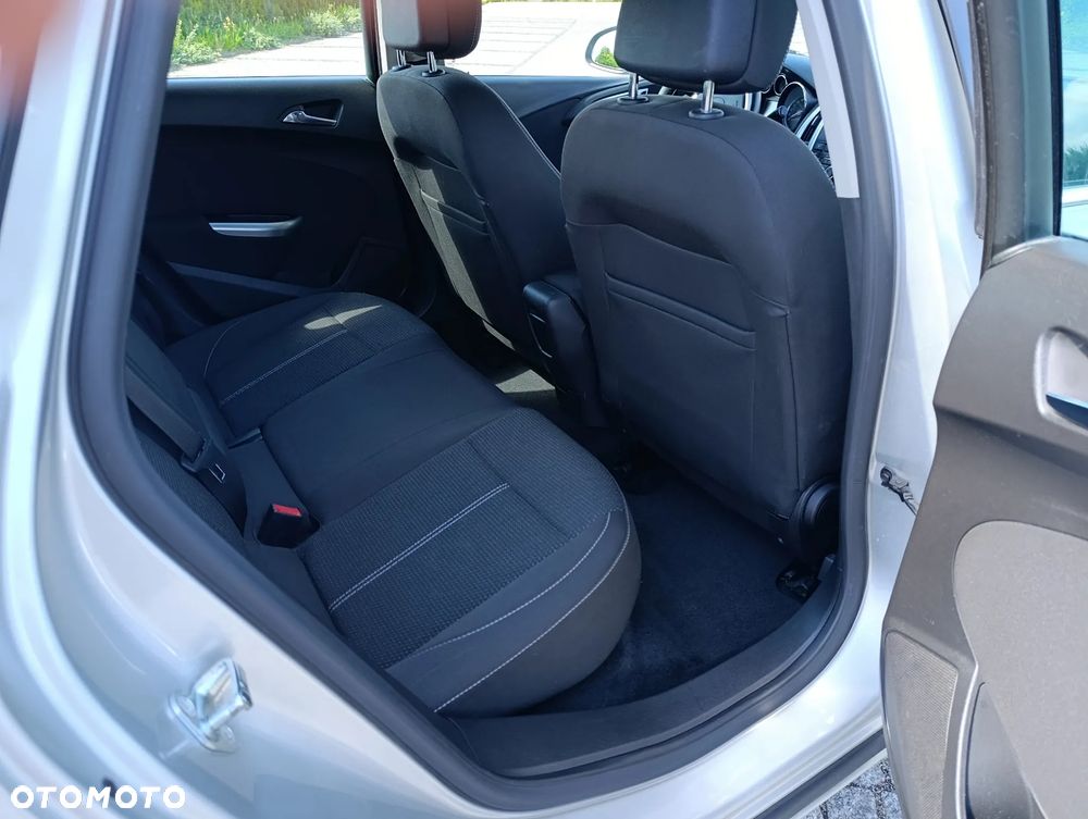 Opel Astra GTC 1.6 Turbo Edition - 13