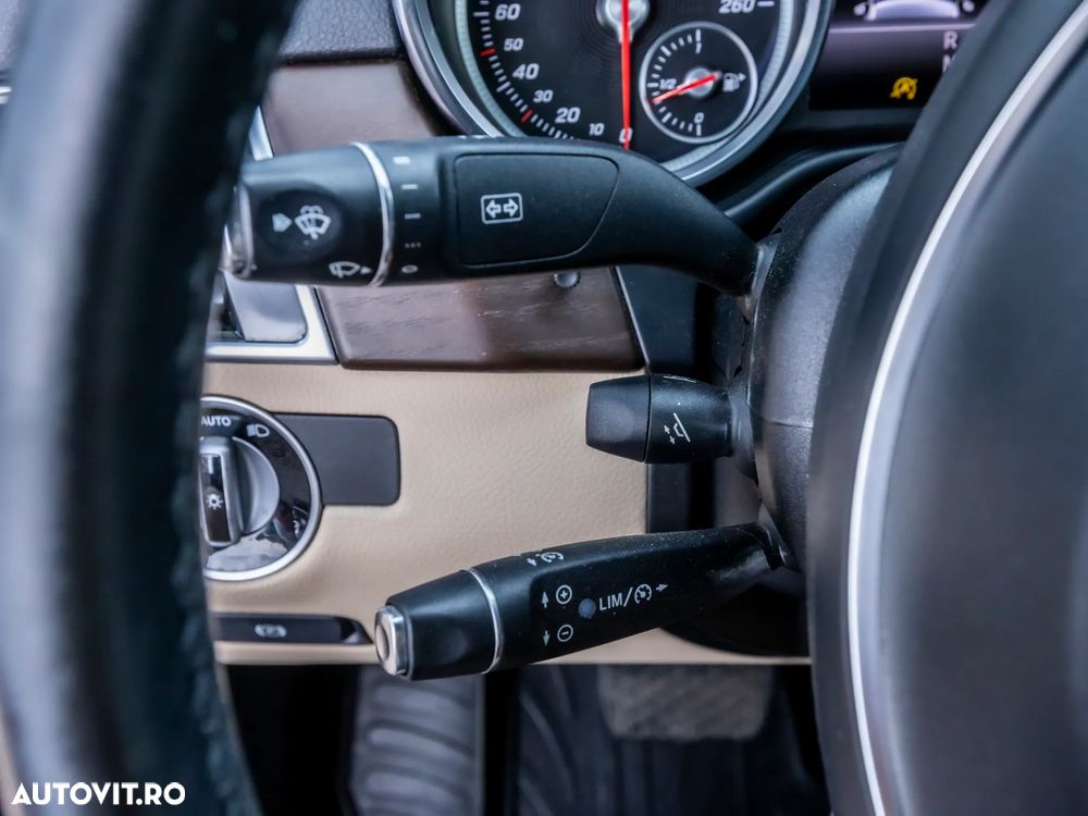 Mercedes-Benz GLE 350 d 4MATIC - 36