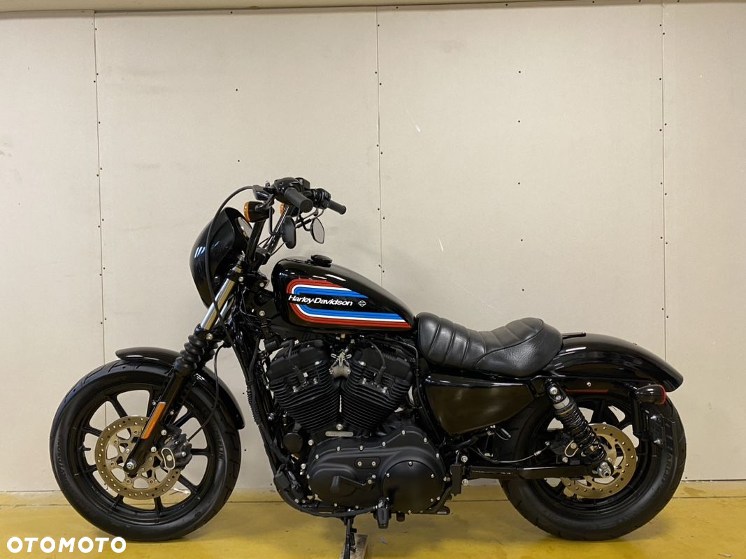 Harley-Davidson Sportster Iron 1200 - 10