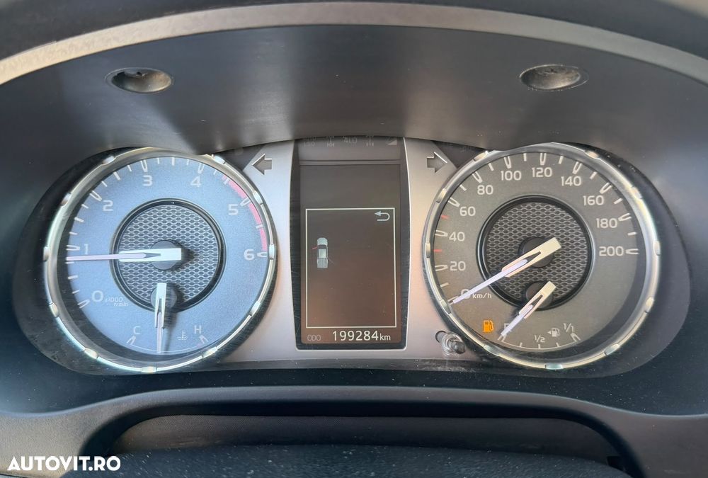 Toyota Hilux 2.4D 150CP 4x4 Double Cab 6MT Style - 14