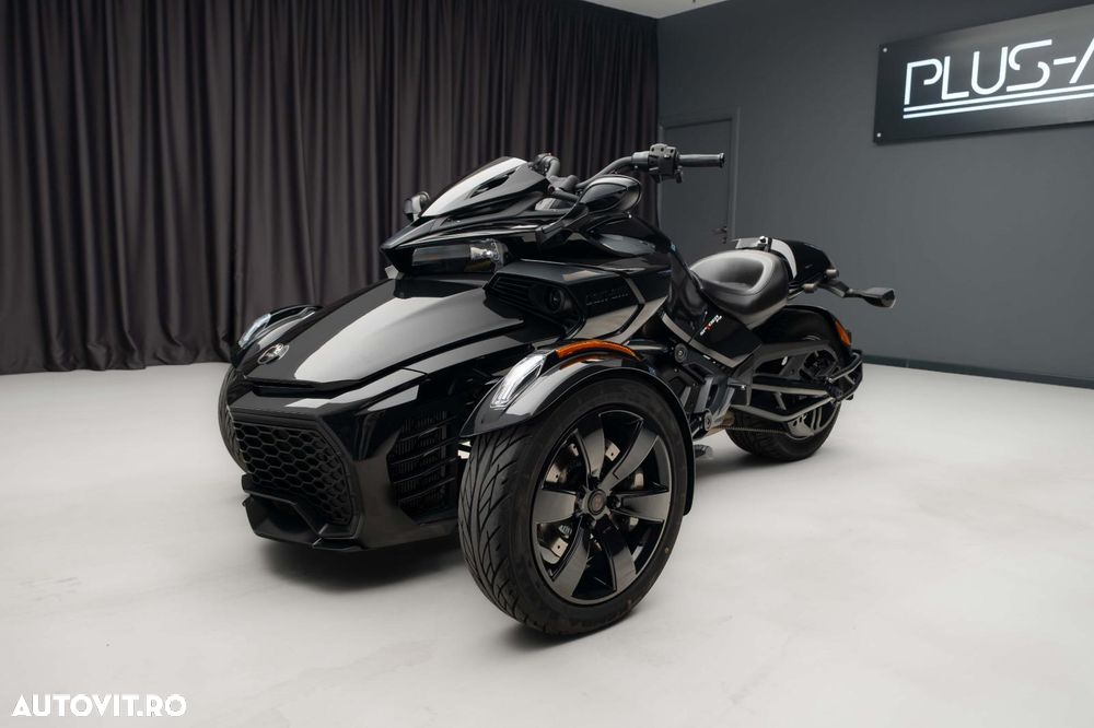 Can-Am Spyder - 3