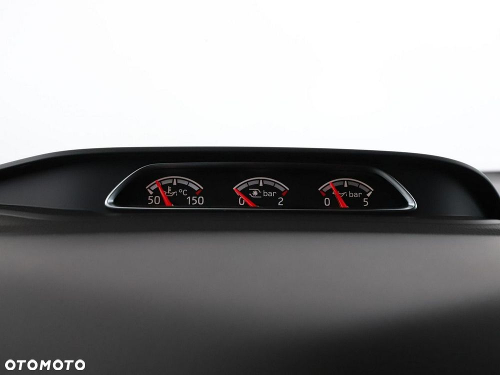 Ford Focus 2.0 EcoBoost ST - 24