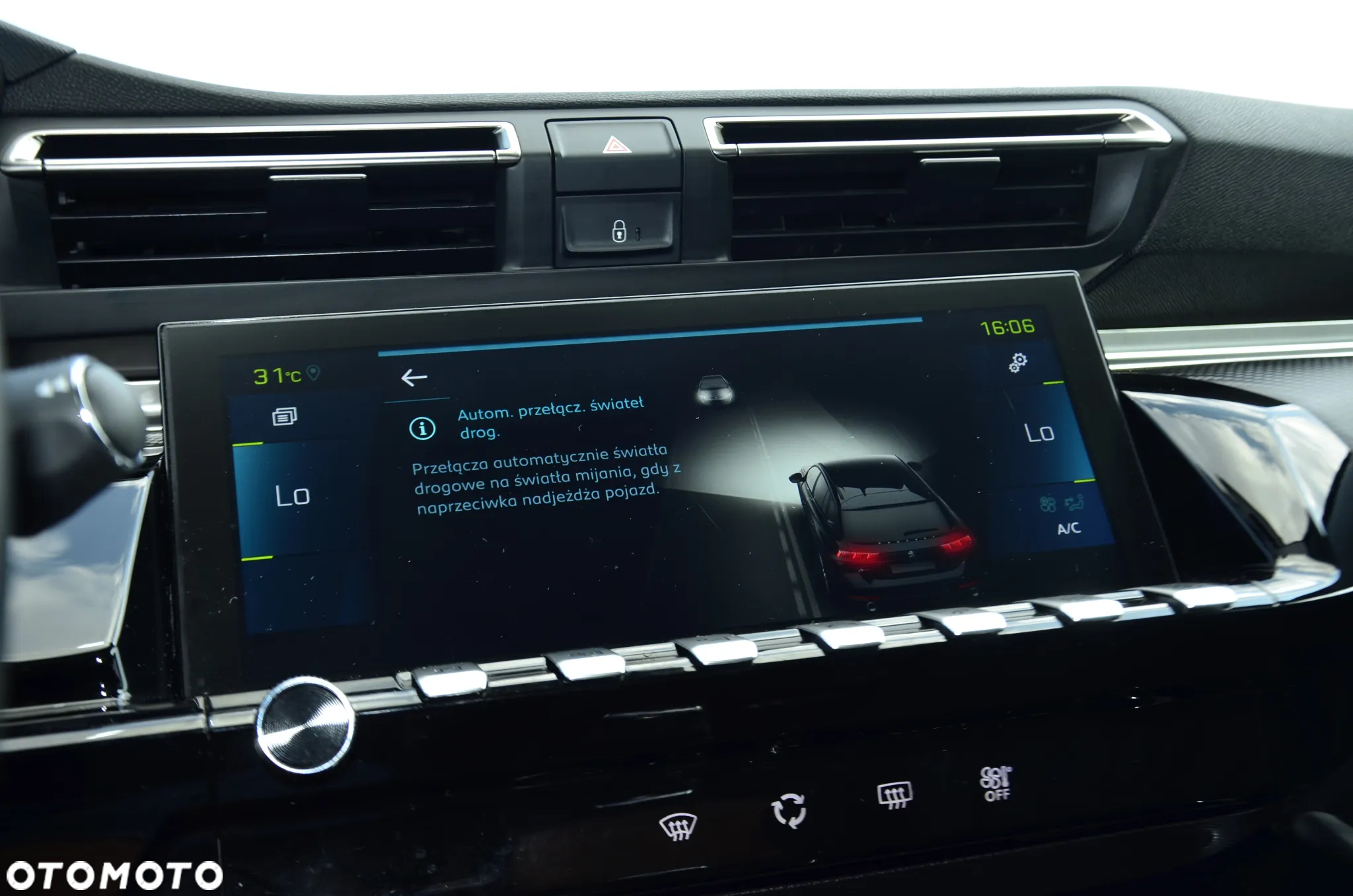 Peugeot 508 SW Plug-In Hybrid 225 e-EAT8 Allure Pack - 26