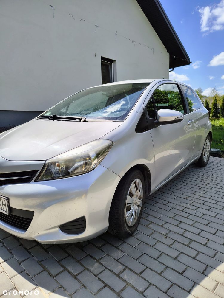 Toyota Yaris - 30
