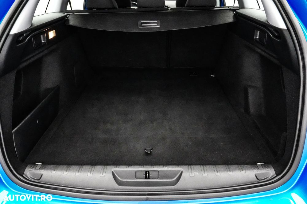 Peugeot 308 SW 1.5L BlueHDI EAT8 Allure Pack - 22