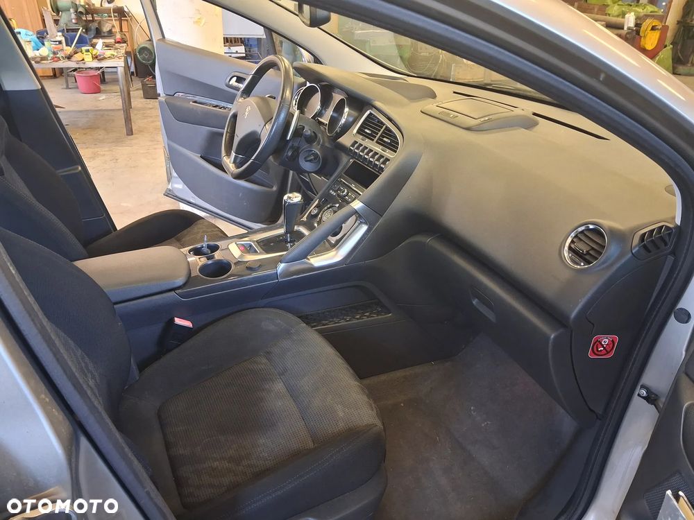 Peugeot 3008 - 16