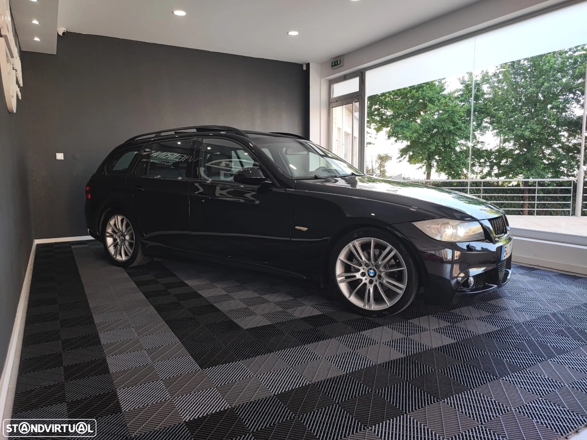 BMW 320 d Touring Navigation Sport - 10