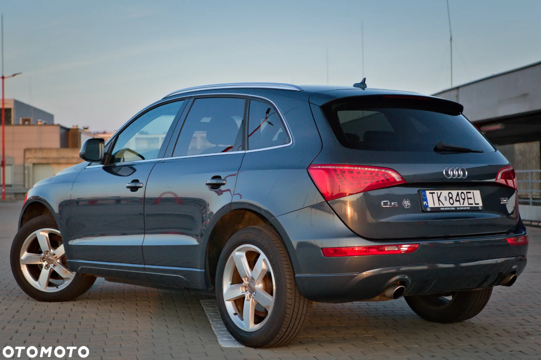 Audi Q5 3.2 FSI Quattro S tronic - 4