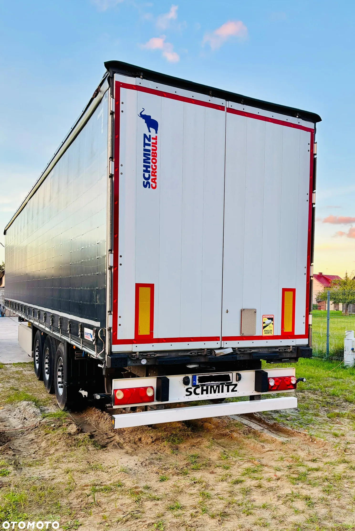 Schmitz Cargobull STD - 2
