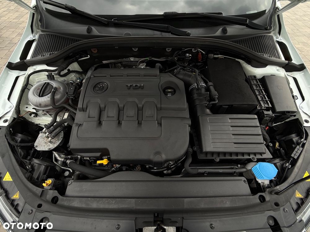 Skoda Octavia 2.0 TDI DSG Premium Edition - 35