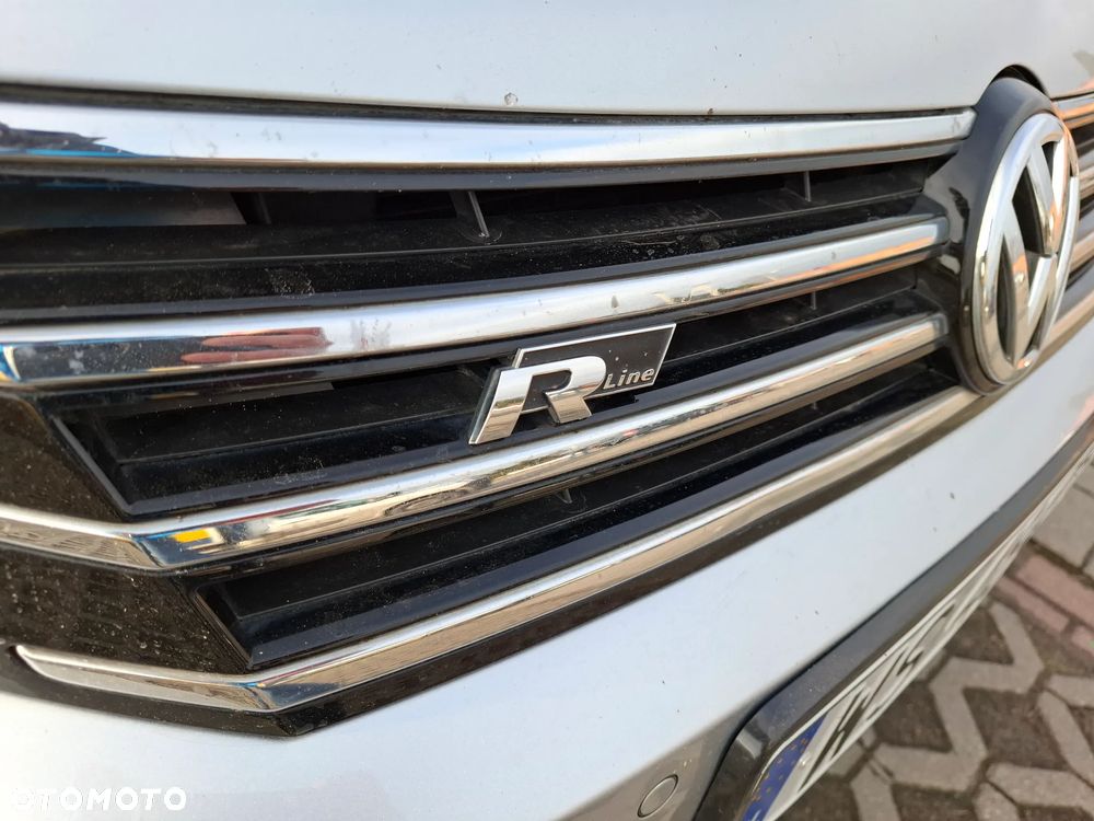 Volkswagen Passat 1.6 TDI BlueMotion Technology R-Line - 38