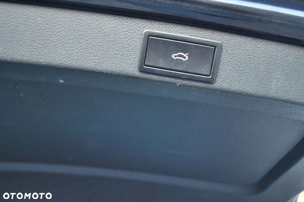 Skoda Octavia 2.0 TDI 4x4 DSG RS - 37