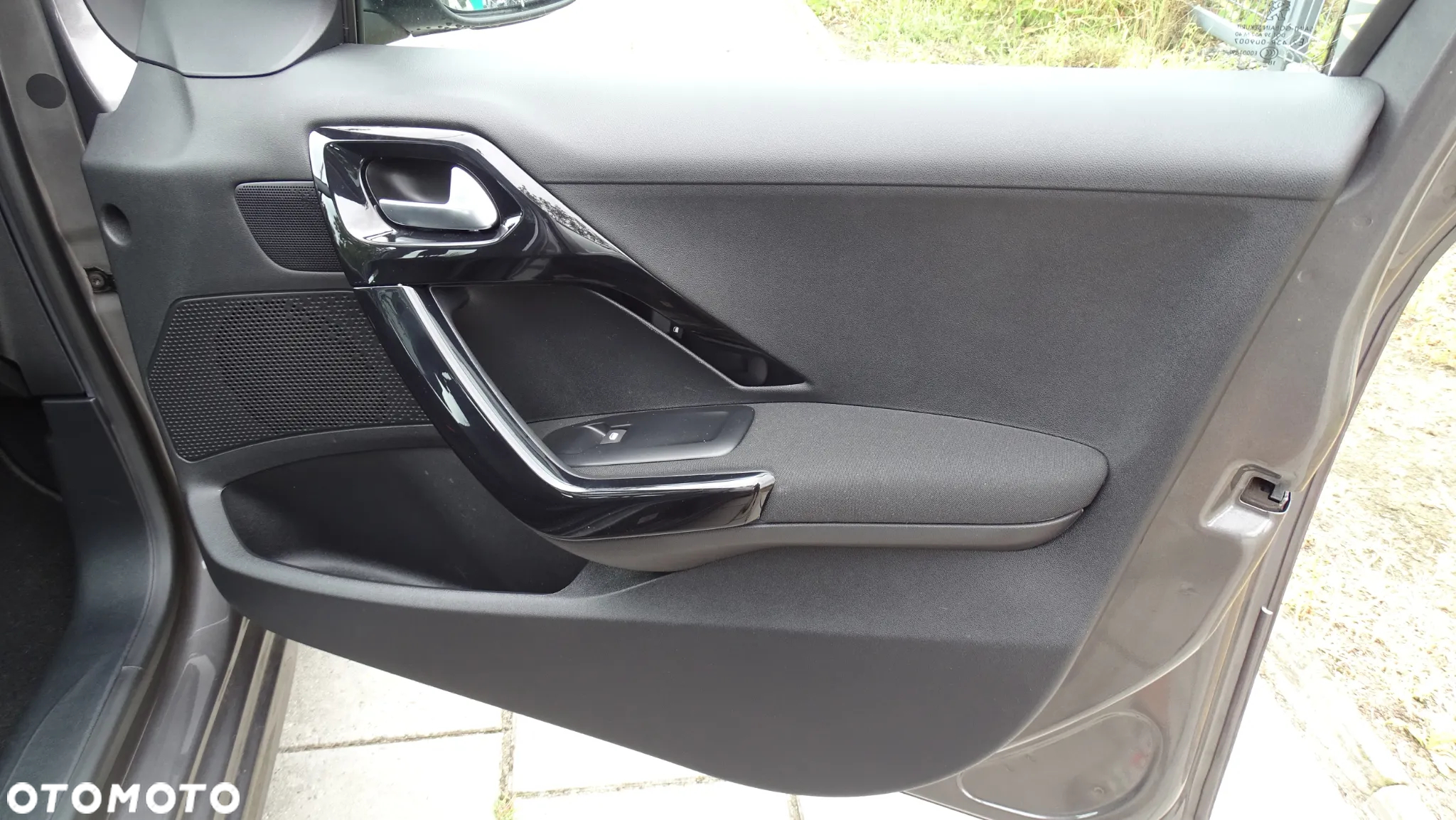 Peugeot 208 PureTech 82 Stop & Start Signature - 23