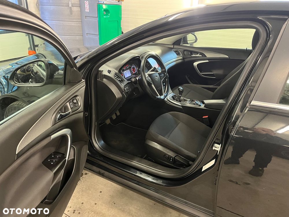Opel Insignia - 15