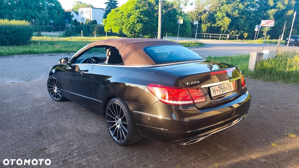 Mercedes-Benz Klasa E 220 CDI DPF BlueEFFICIENCY Automatik Avantgarde - 27