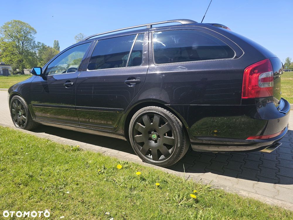 Skoda Octavia 2.0 TDI DPF RS - 3