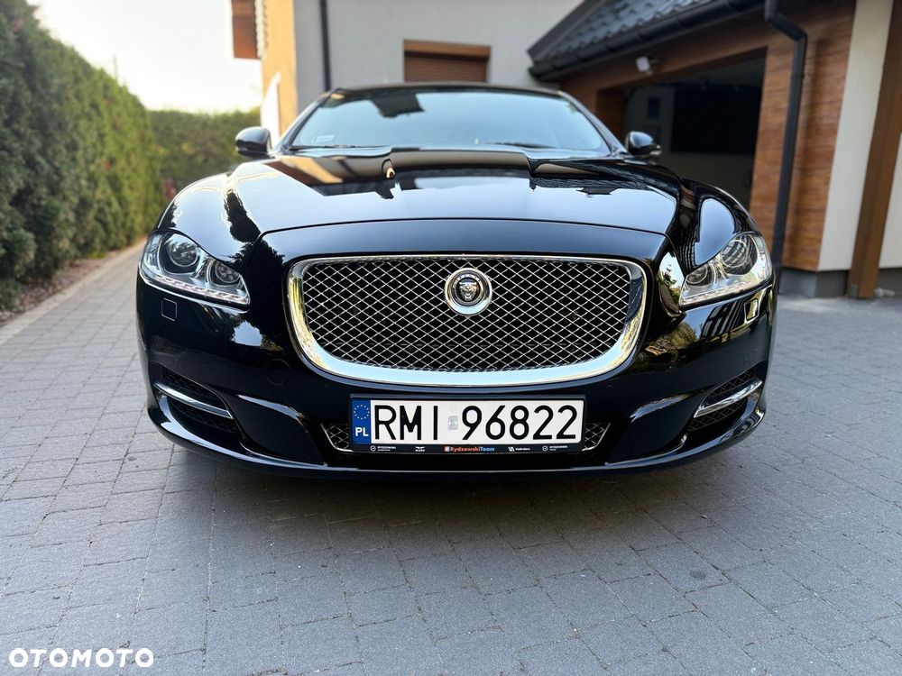 Jaguar XJ - 7