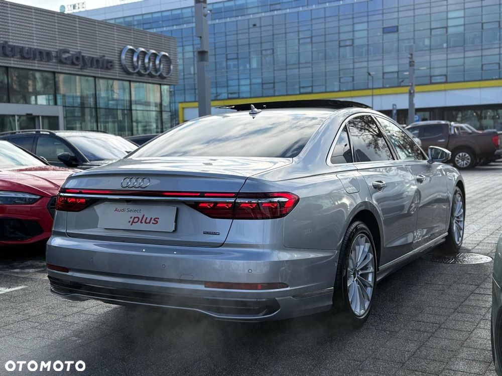 Audi A8 - 12