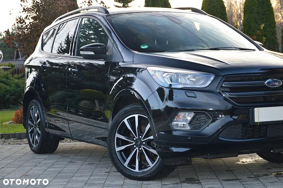 Ford Kuga 1.5 EcoBoost 2x4 ST-Line - 17