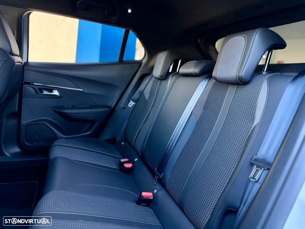 Peugeot 2008 1.2 PureTech GT - 14