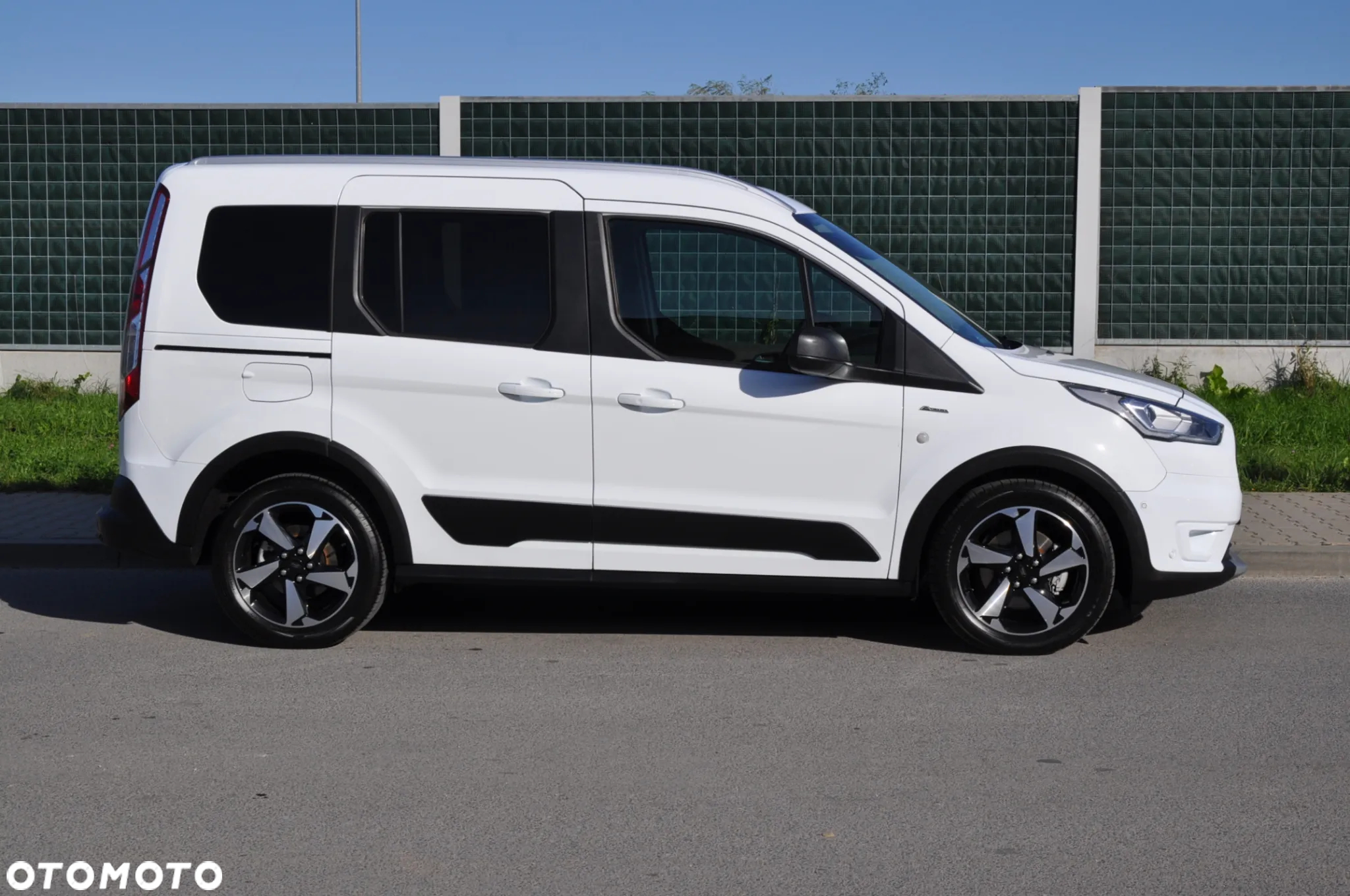 Ford Tourneo Connect 1.5 EcoBlue Active PowerShift - 17