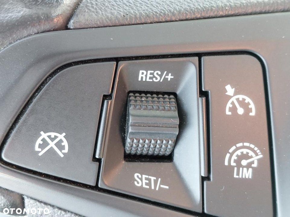 Opel Astra - 16