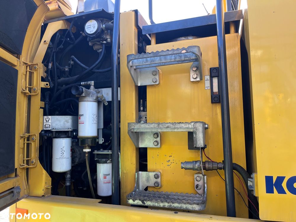 Komatsu PW148-10 - 8