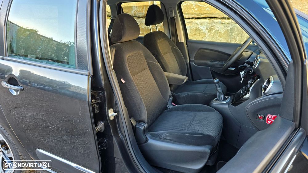 Citroën C3 Picasso 1.6 HDi Exclusive Airdream - 20