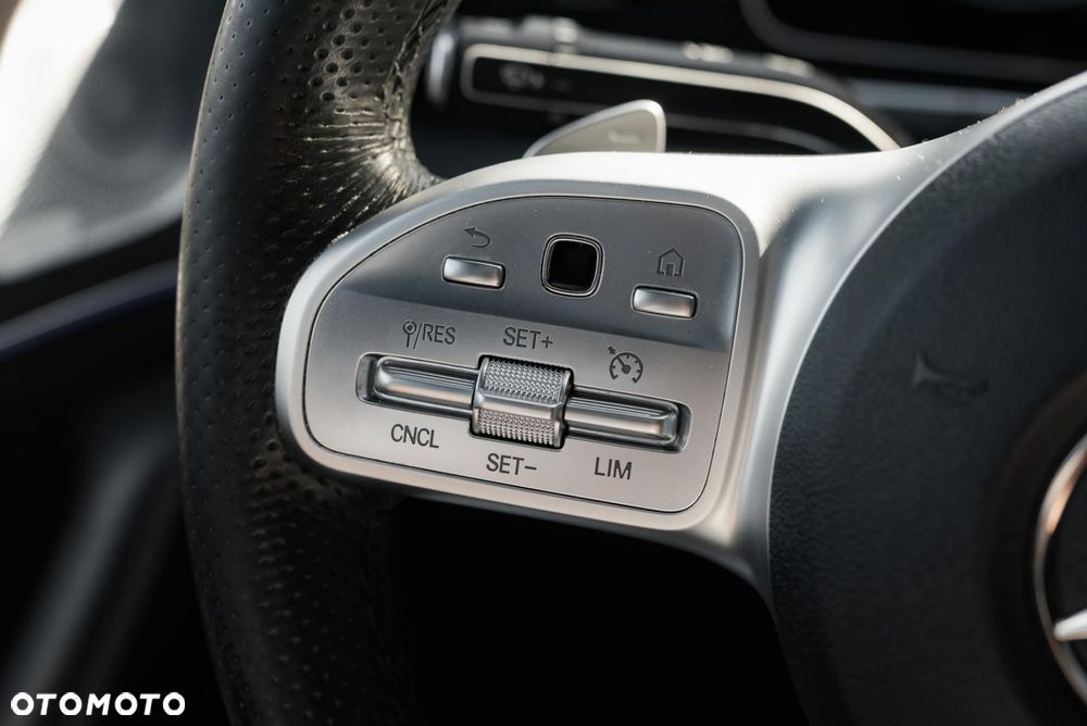 Mercedes-Benz GLE - 26