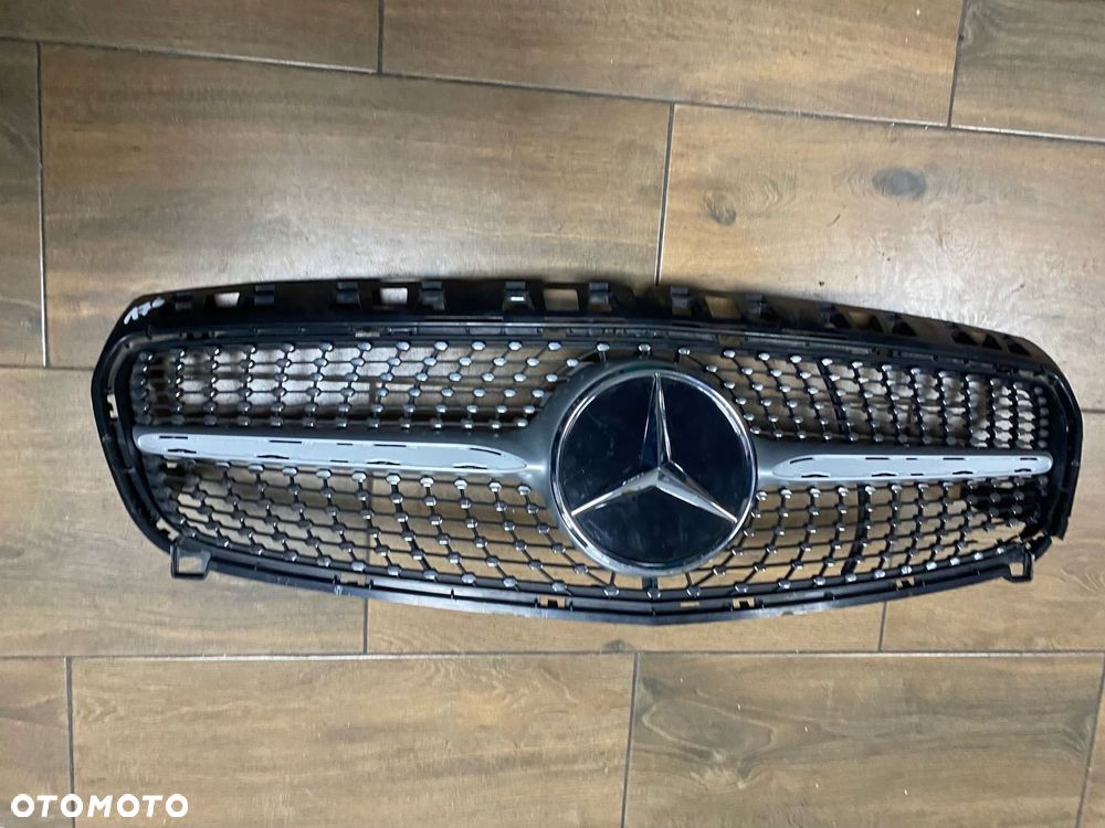GRILL MERCEDES A-KLASA W176 AMG DIAMOND - 1
