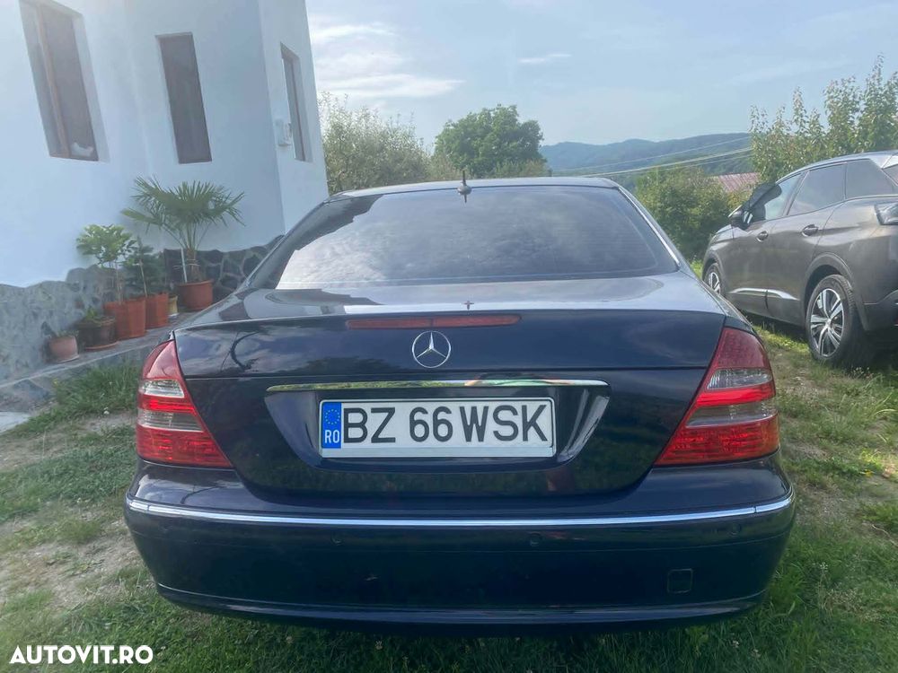 Mercedes-Benz E - 2