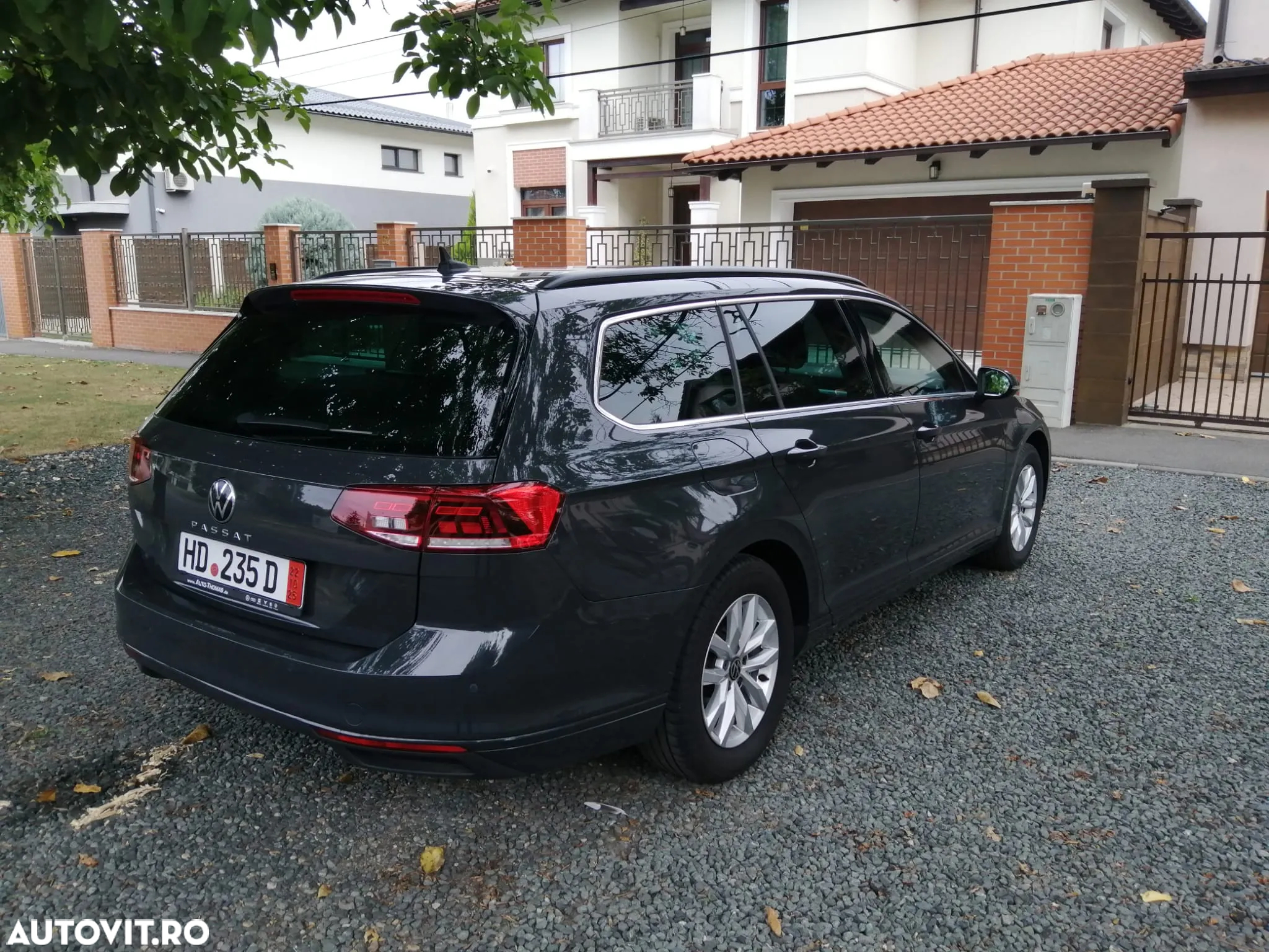 Volkswagen Passat - 3